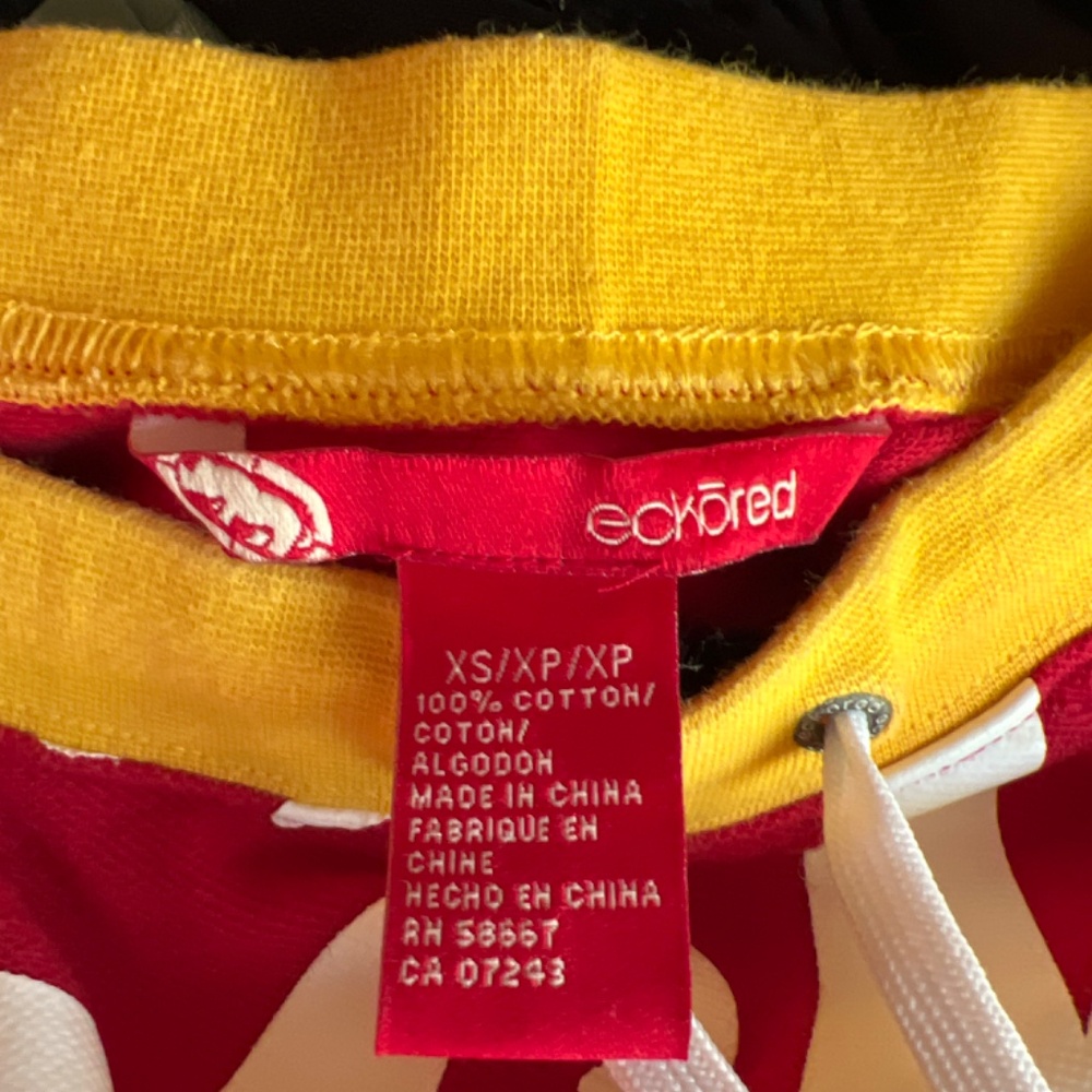 Ecko Red Edgy Bright Cropped Logo Top - Picture 8 of 8